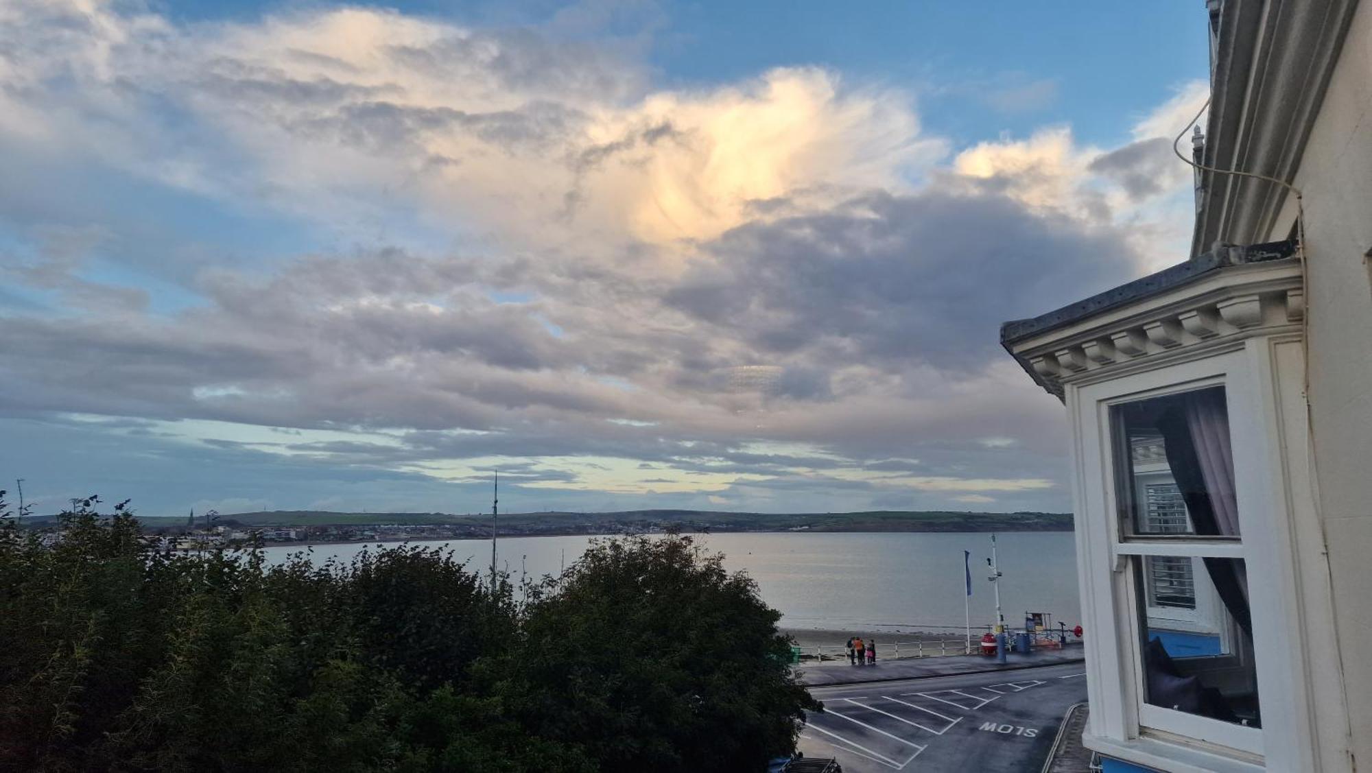 The Ocean Guest House Weymouth Bagian luar foto