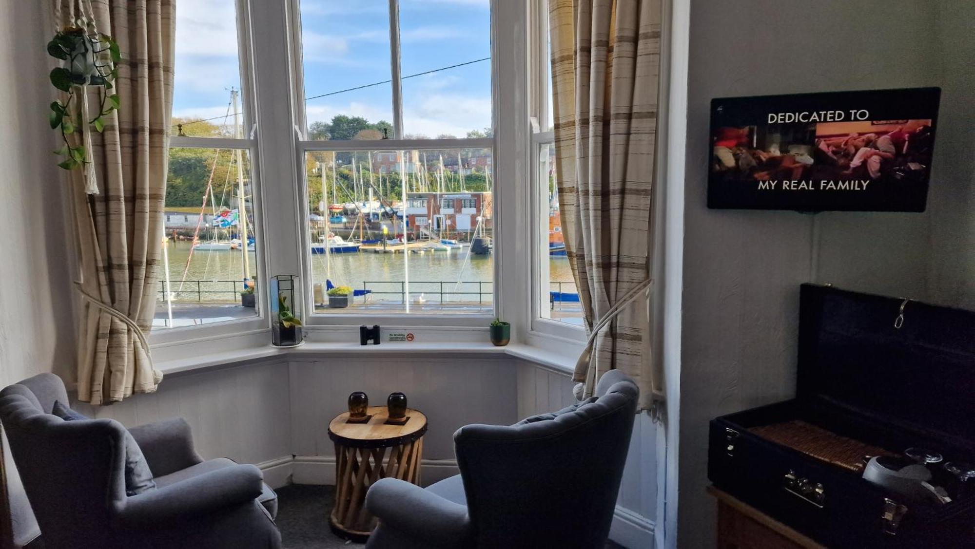 The Ocean Guest House Weymouth Bagian luar foto