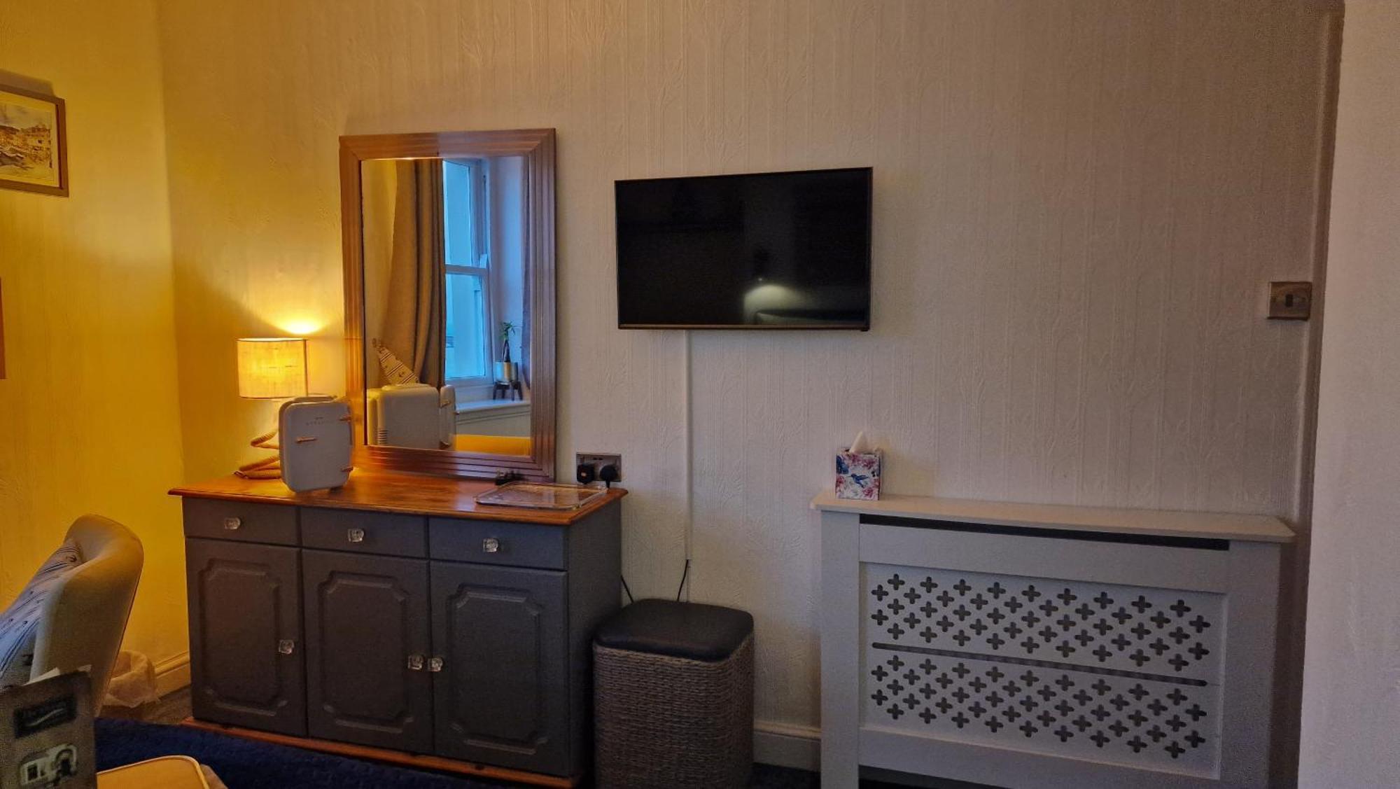 The Ocean Guest House Weymouth Bagian luar foto
