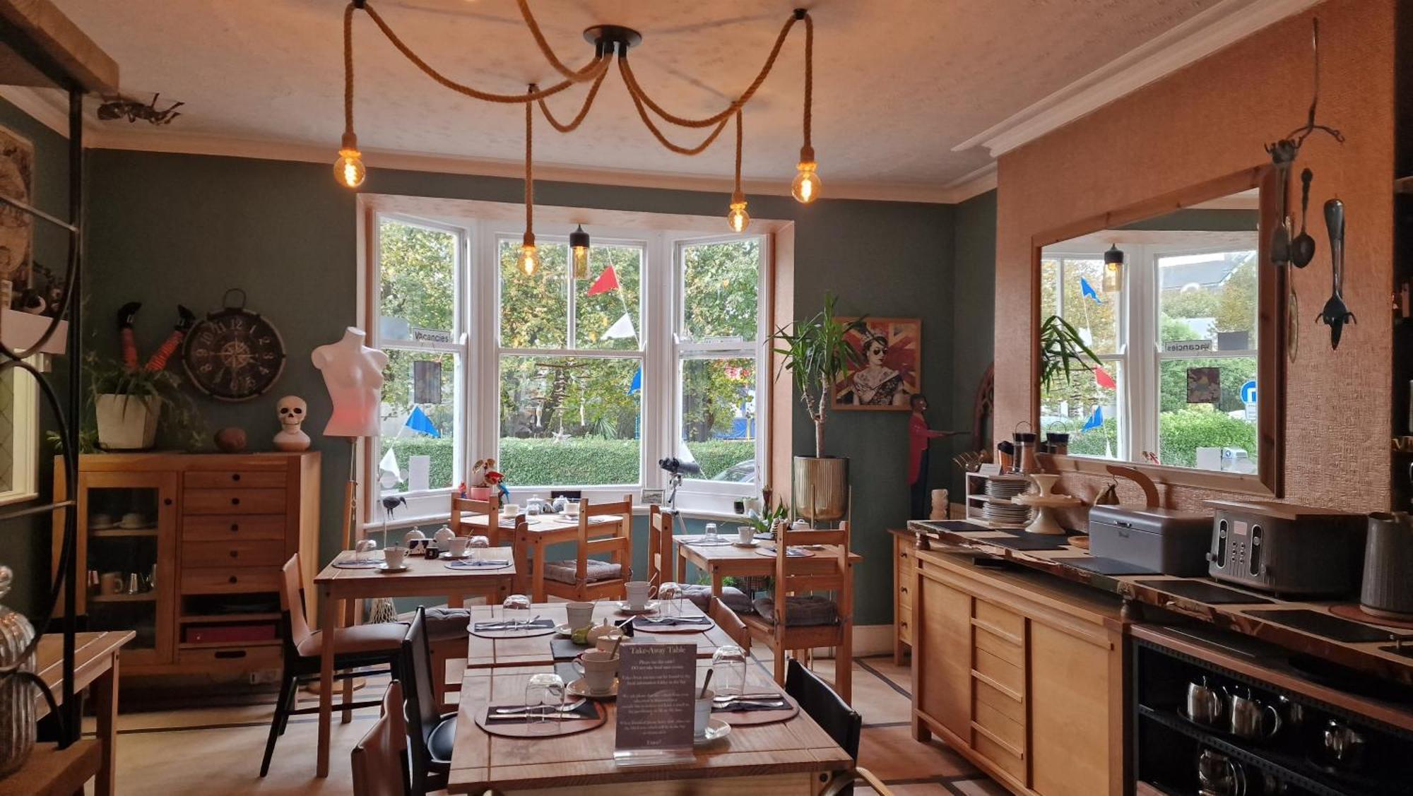 The Ocean Guest House Weymouth Bagian luar foto
