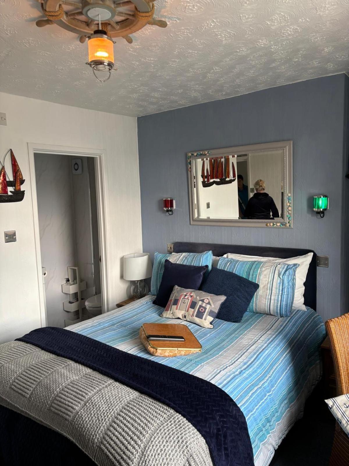 The Ocean Guest House Weymouth Bagian luar foto