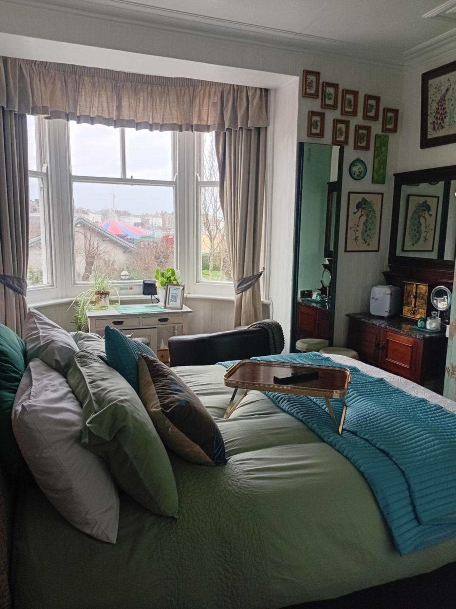 The Ocean Guest House Weymouth Bagian luar foto